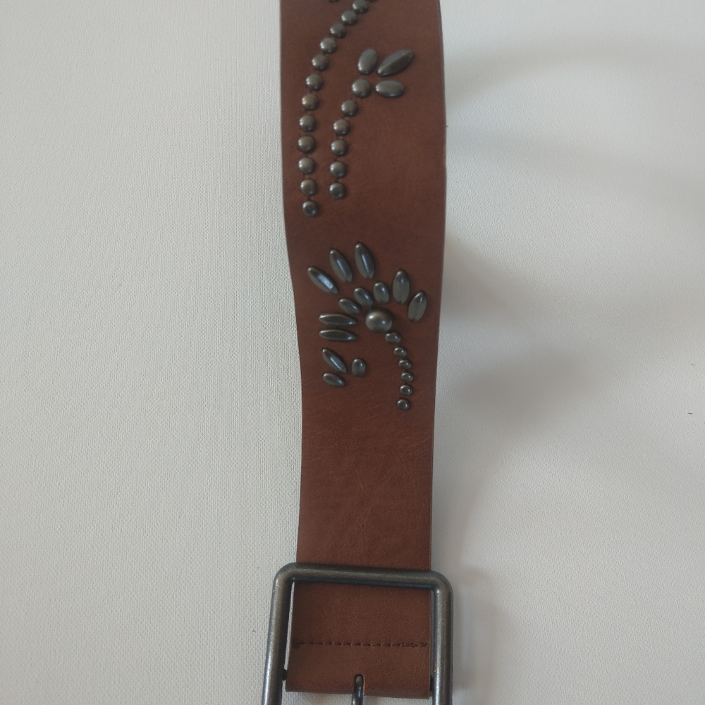 Boho brown Belt with beading accents, Size 6P